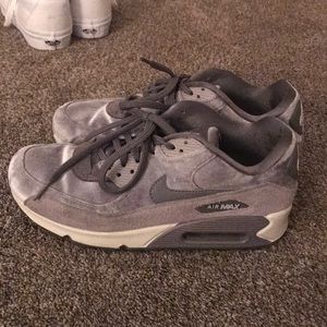 Light grey velvet Nike air max